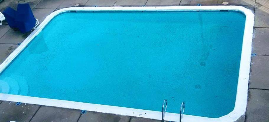 Red Carpet Inn Louisville North -Jeffersonville In エクステリア 写真